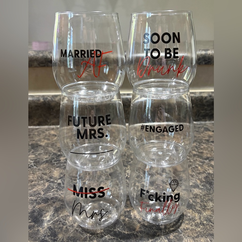 Tossware Bachelorette Series 14 oz Vino Set of 6